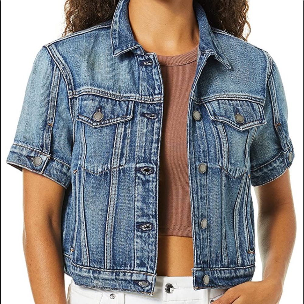 Never worn women jean vest.